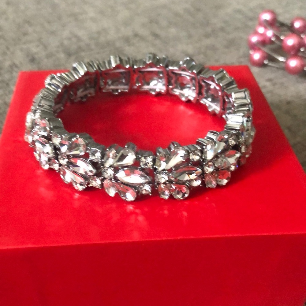 Elegant Silver Crystal Bracelet